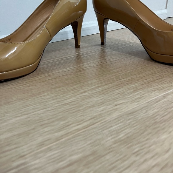 Nude/Beige Cole Haan Patent Leather Pumps - Picture 4 of 6